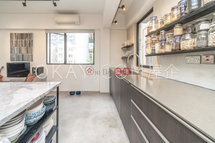 HK$ 60,000/ month | 84-86 Ko Shing Street | Western District, Exquisite 2 bedroom on high floor with rooftop | Rental