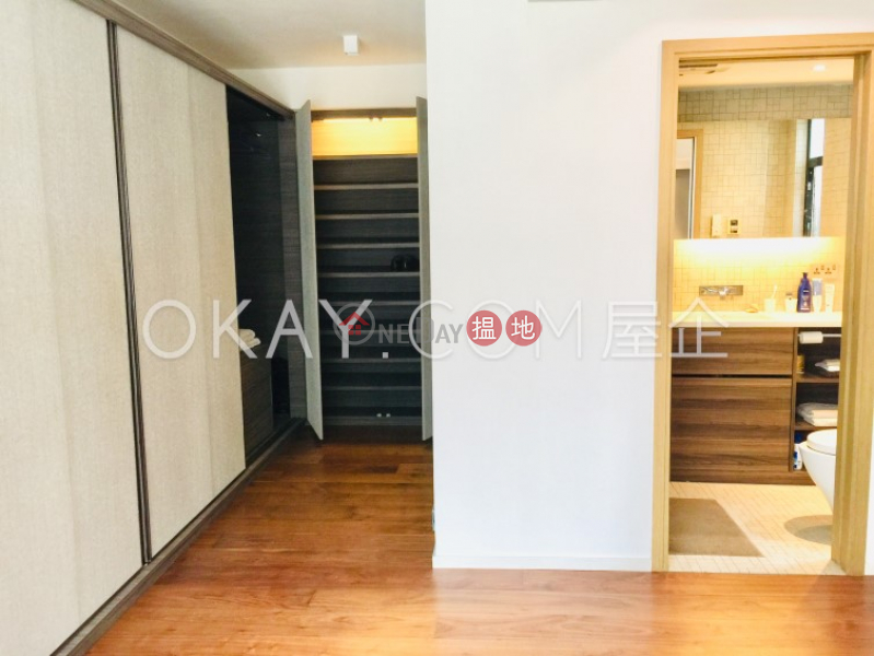 HK$ 33,000/ month Richview Villa, Wan Chai District Tasteful 1 bedroom on high floor with rooftop | Rental