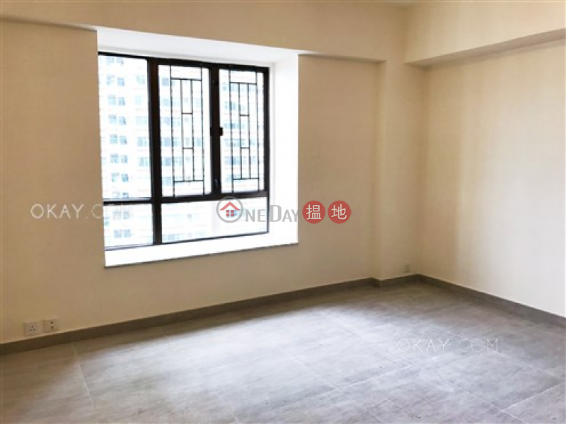 Unique 3 bedroom in Mid-levels West | Rental | 83 Robinson Road | Western District Hong Kong Rental | HK$ 43,500/ month