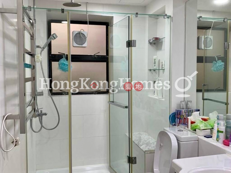 HK$ 110M | The Albany | Central District 3 Bedroom Family Unit at The Albany | For Sale
