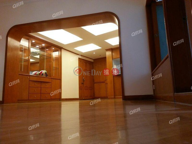 Property Search Hong Kong | OneDay | Residential | Sales Listings BEACON HILL COURT | 3 bedroom Low Floor Flat for Sale