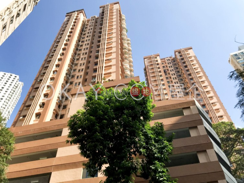 Elegant 2 bedroom on high floor with balcony & parking | Rental | San Francisco Towers 金山花園 Rental Listings