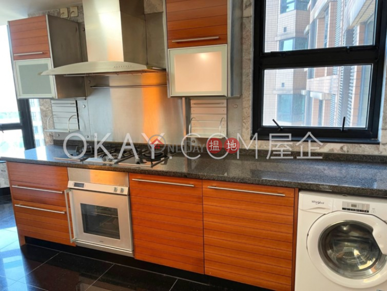Property Search Hong Kong | OneDay | Residential | Rental Listings | Beautiful 3 bed on high floor with racecourse views | Rental