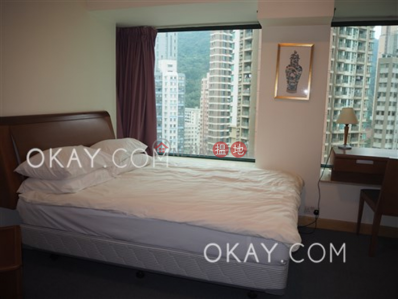 HK$ 32,000/ month | Manhattan Heights | Western District, Elegant 1 bedroom in Western District | Rental