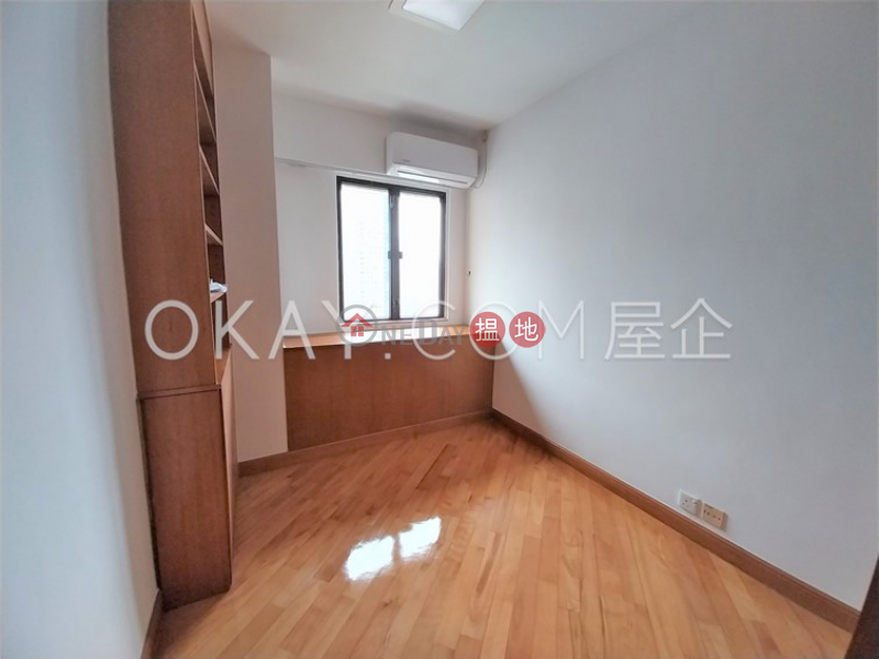 Gorgeous 2 bedroom with parking | Rental | 128-130 Kennedy Road | Eastern District | Hong Kong, Rental HK$ 30,000/ month