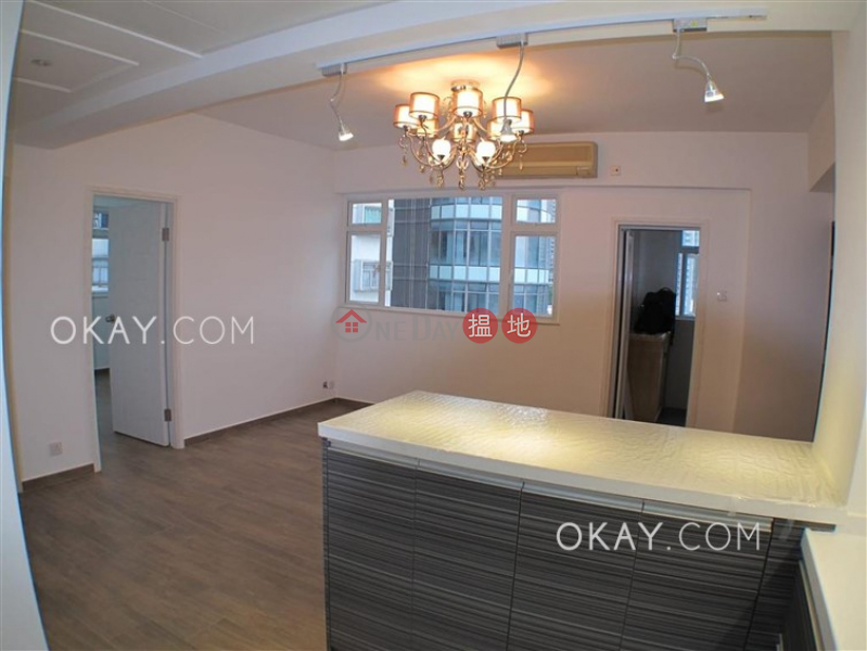 HK$ 11M | Caravan Court | Central District Charming 2 bedroom in Mid-levels West | For Sale
