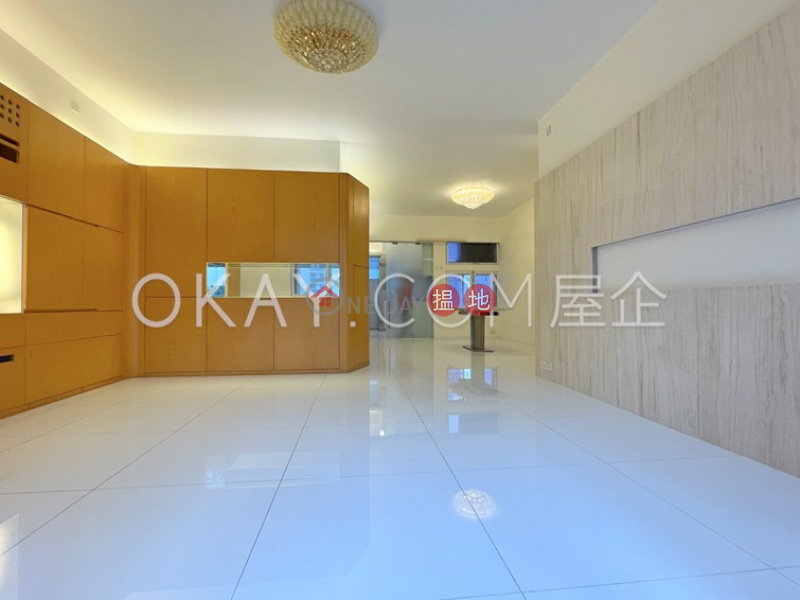 Unique 2 bedroom with balcony & parking | Rental | Cavendish Heights Block 3 嘉雲臺 3座 Rental Listings