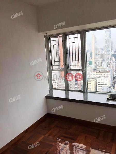 Property Search Hong Kong | OneDay | Residential Sales Listings, Tower 6 Phase 1 Metro Harbour View | 3 bedroom Mid Floor Flat for Sale