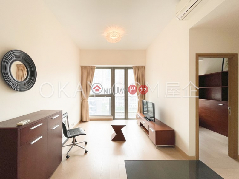 Nicely kept 2 bedroom with balcony | Rental | SOHO 189 西浦 Rental Listings
