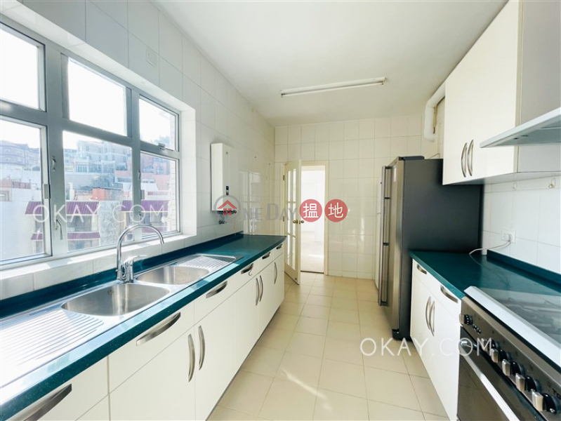 HK$ 68M Repulse Bay Garden Southern District | Efficient 3 bedroom with balcony & parking | For Sale