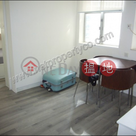 One good size bedroom unit for Rent in Wan Chai | Kwong Tak Building 廣德大樓 _0