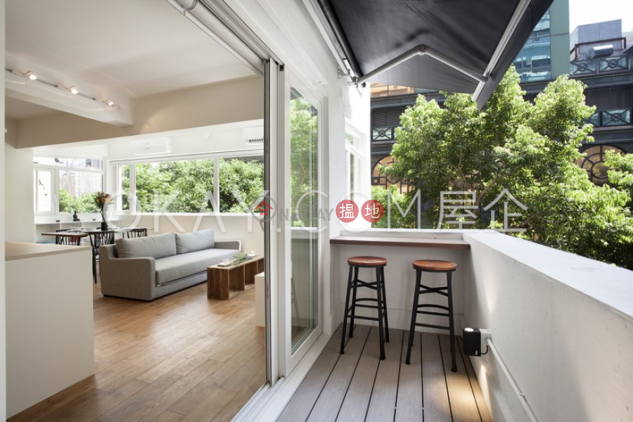Elegant 1 bedroom with balcony | For Sale | Piu Chun Building 標準大廈 Sales Listings
