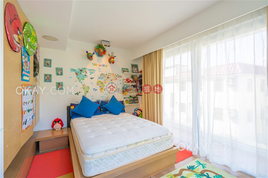 Lovely house with sea views & parking | For Sale | Tai Hang Hau Village 大坑口村 Sales Listings