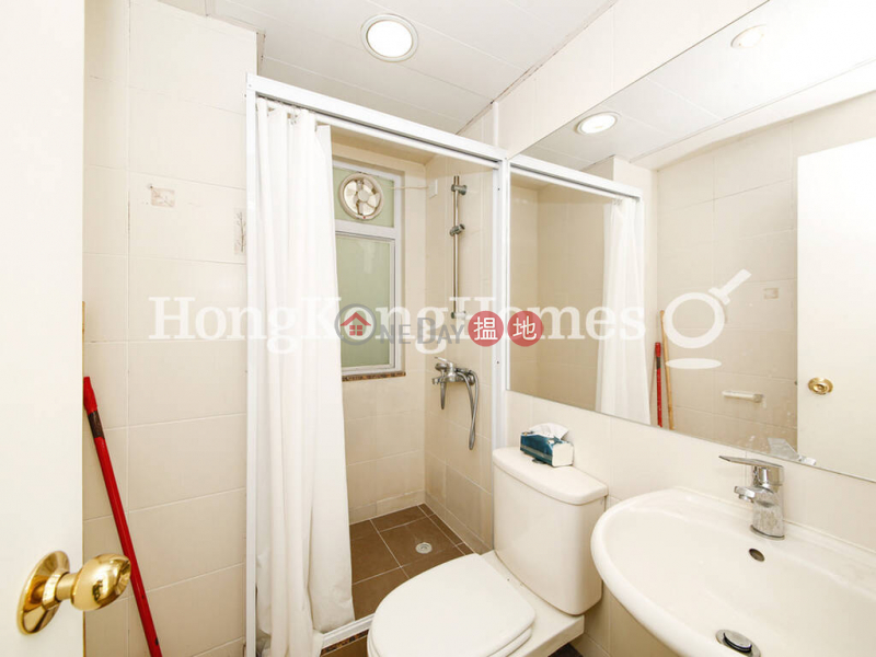 Property Search Hong Kong | OneDay | Residential Rental Listings | 3 Bedroom Family Unit for Rent at Gold Jade Mansion