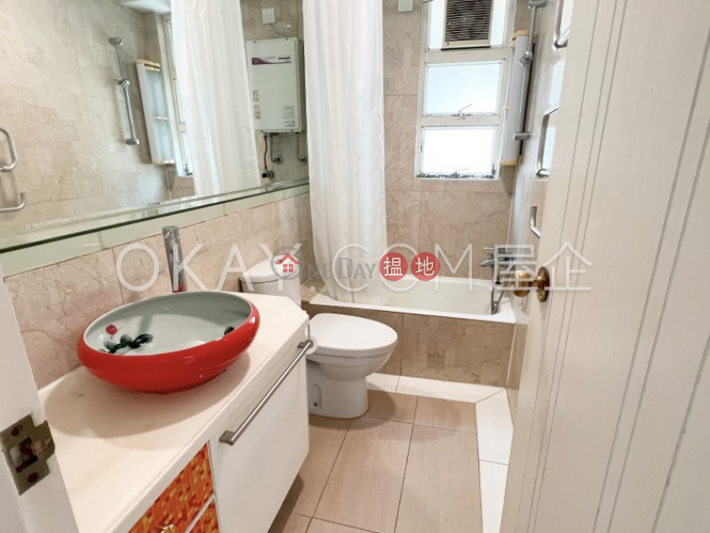 HK$ 12M | Discovery Bay, Phase 7 La Vista, 8 Vista Avenue, Lantau Island | Stylish 3 bedroom with sea views | For Sale