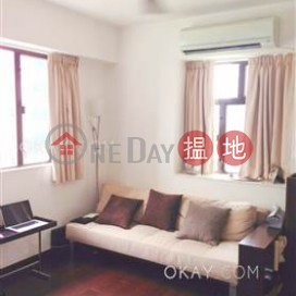 Nicely kept 2 bedroom on high floor | For Sale | Caine Building 廣堅大廈 _0