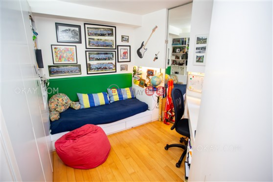 HK$ 23.88M, Greenery Garden Western District Stylish 3 bedroom with balcony & parking | For Sale