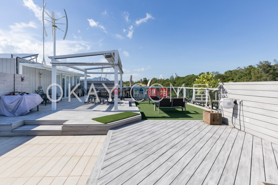 Property Search Hong Kong | OneDay | Residential, Sales Listings | Beautiful 4 bed on high floor with rooftop & balcony | For Sale