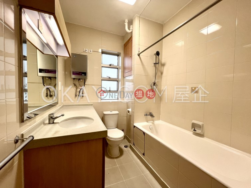 HK$ 60,900/ month Aurora - Quarters Wan Chai District Luxurious 3 bedroom with balcony & parking | Rental