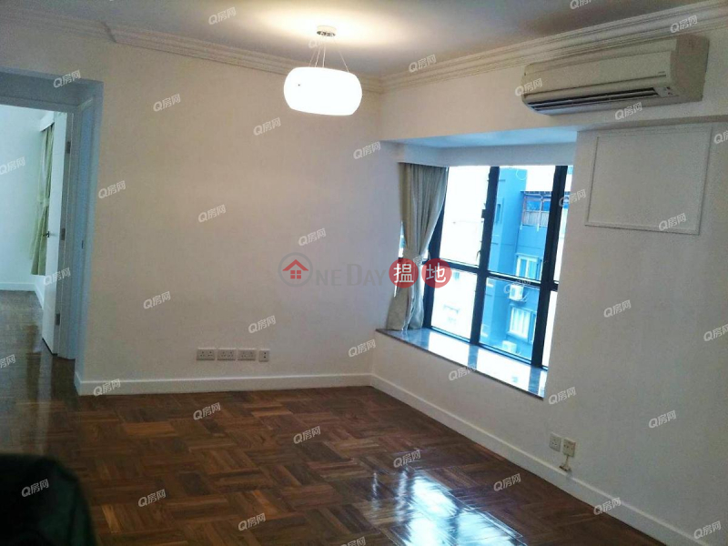 Property Search Hong Kong | OneDay | Residential Sales Listings | Scenic Rise | 3 bedroom Low Floor Flat for Sale
