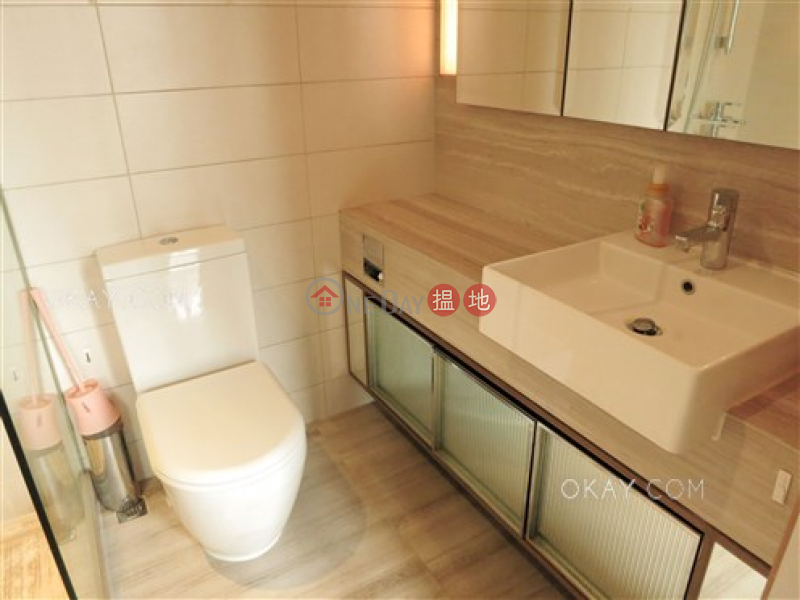 Lovely 2 bedroom in Sai Ying Pun | Rental | Island Crest Tower 2 縉城峰2座 Rental Listings