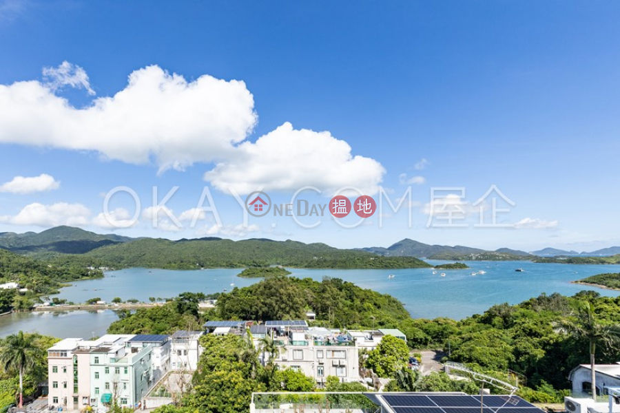 Nicely kept house with sea views, rooftop & balcony | For Sale | Lake View Villa 湖景別墅 Sales Listings