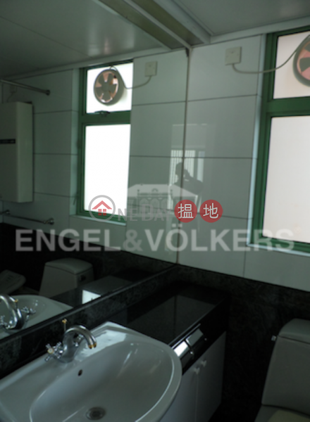 3 Bedroom Family Flat for Sale in Wan Chai | Royal Court 皇朝閣 Sales Listings
