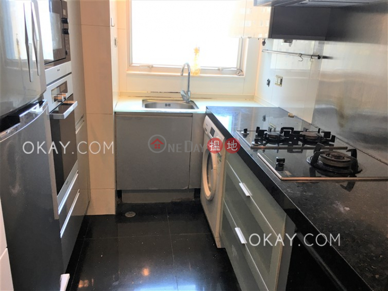 Unique 3 bedroom with balcony & parking | For Sale | The Legend Block 3-5 名門 3-5座 Sales Listings