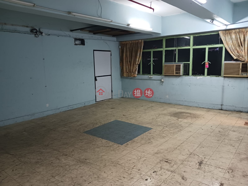 warehouse office building., Ming Fat Industrial Building 鳴發工業大廈 Rental Listings | Tuen Mun (JOHNN-3406157488)