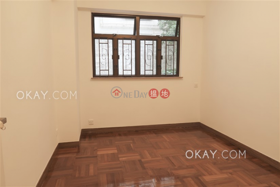 HK$ 28,000/ month | Greenland Gardens | Western District, Lovely 3 bedroom with parking | Rental