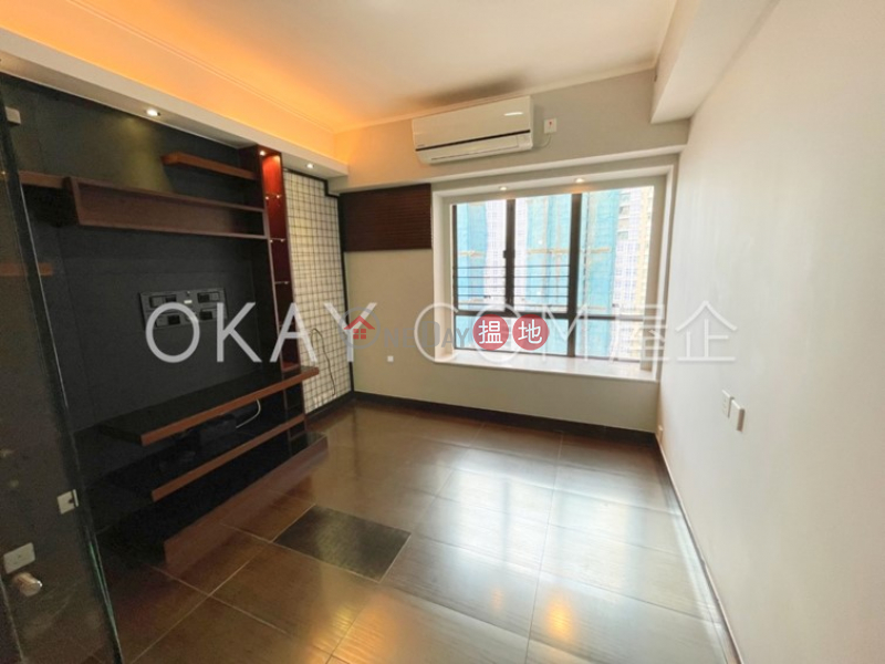 HK$ 48,000/ month, Excelsior Court | Western District | Elegant 3 bedroom with parking | Rental