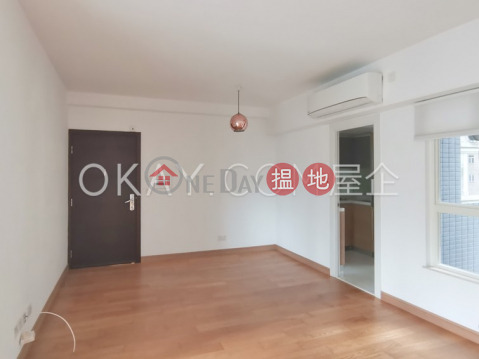 Elegant 3 bedroom with balcony | Rental, Centrestage 聚賢居 | Central District (OKAY-R74955)_0