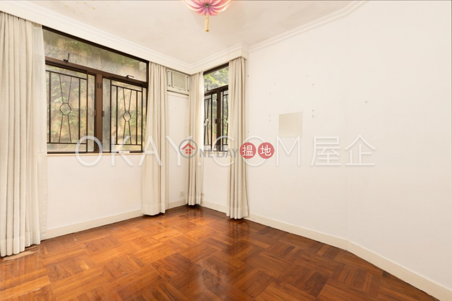 HK$ 55,000/ month Greenery Garden Western District Elegant 3 bedroom with balcony & parking | Rental