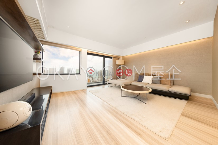 Lovely 3 bedroom on high floor with sea views & balcony | For Sale | Yick King Building 億景樓 Sales Listings