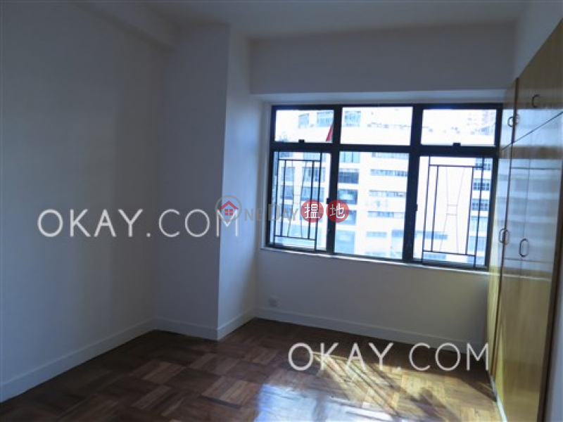HK$ 65,000/ month, Woodland Garden | Central District | Lovely 3 bedroom with balcony & parking | Rental