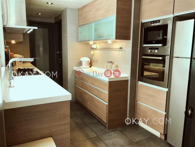 Charming 3 bedroom on high floor with parking | Rental | 96 Pok Fu Lam Road | Western District, Hong Kong | Rental | HK$ 52,000/ month
