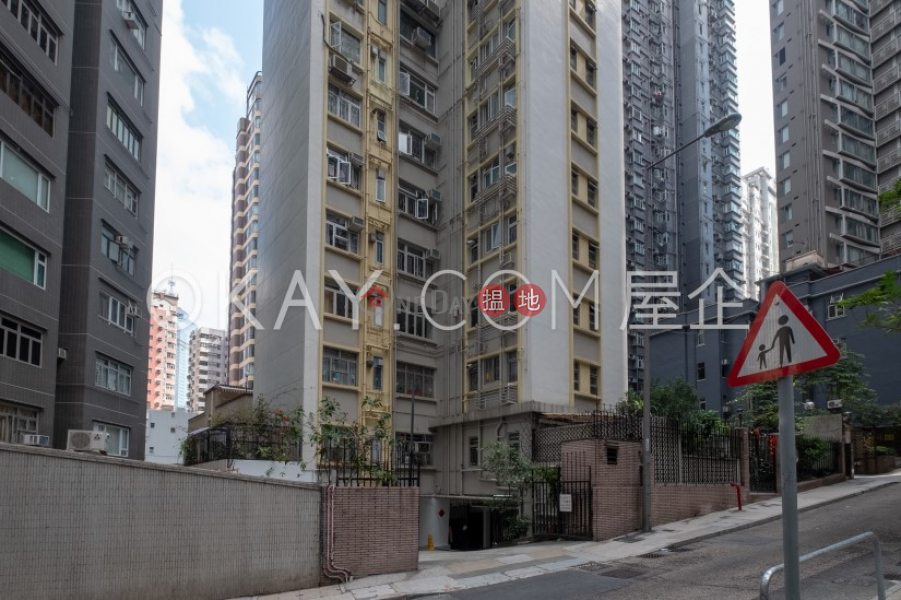 Intimate 1 bedroom with terrace | Rental, Green Field Court 雅景大廈 Rental Listings | Western District (OKAY-R78906)