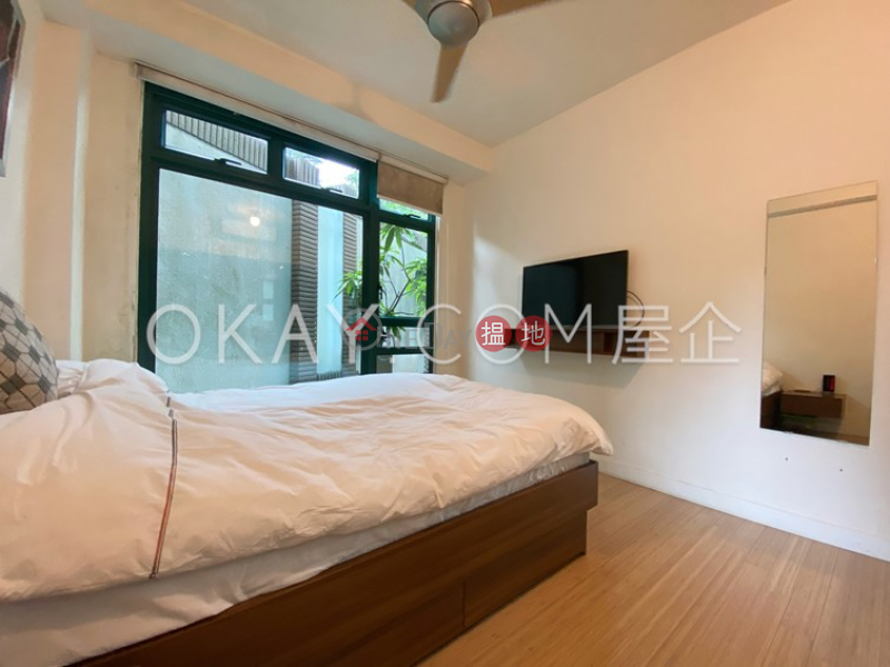 HK$ 69,500/ month Stanford Villa Block 2 | Southern District | Stylish 4 bedroom with terrace & parking | Rental