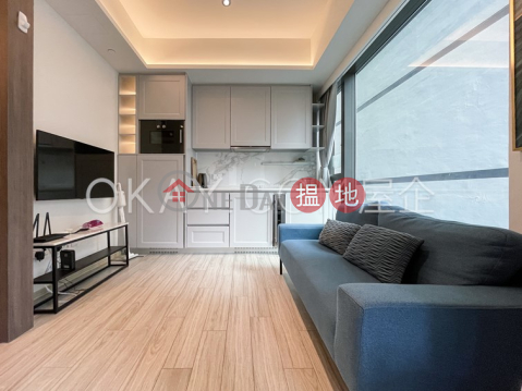 Practical 1 bedroom with balcony | Rental | 8 Mosque Street 摩羅廟街8號 _0