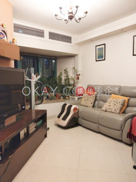 Nicely kept 3 bedroom in Mid-levels West | For Sale | Scholastic Garden 俊傑花園 _0