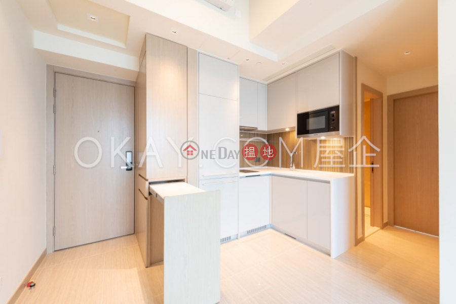 HK$ 31,800/ month, Townplace, Western District | Tasteful 2 bedroom in Western District | Rental