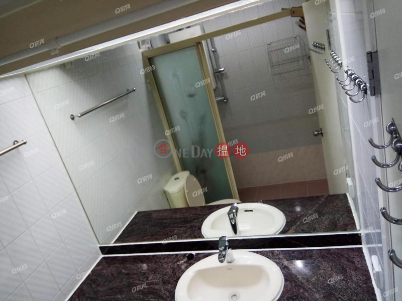 Property Search Hong Kong | OneDay | Residential, Rental Listings | 419L-419Q Queen\'s Road West | 2 bedroom Mid Floor Flat for Rent