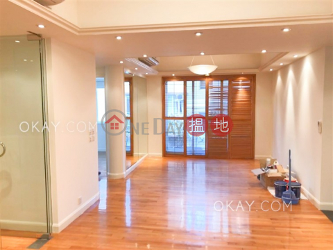 Charming 2 bedroom on high floor with balcony | Rental | 63 Macdonnell Road 麥當勞道63號 _0