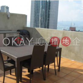 Lovely 1 bedroom on high floor with sea views & rooftop | For Sale