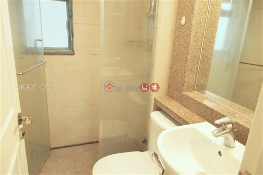 Property Search Hong Kong | OneDay | Residential Rental Listings | Cozy 2 bedroom in Sheung Wan | Rental