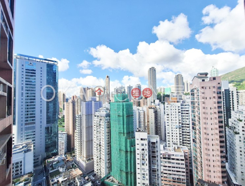 HK$ 2,250萬蔚雲閣-灣仔區|3房2廁,實用率高,連車位,露台蔚雲閣出售單位