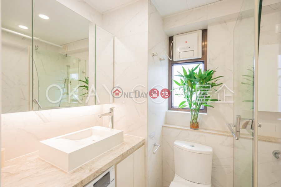 Stylish 3 bedroom on high floor with balcony | For Sale | Seymour Place 信怡閣 Sales Listings