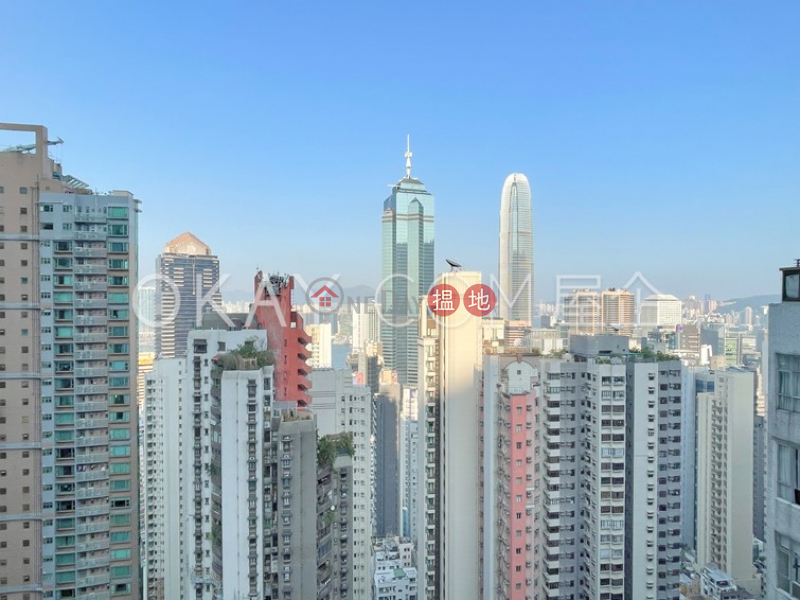 Gorgeous 1 bedroom on high floor with rooftop | For Sale | Woodland Court 福臨閣 Sales Listings