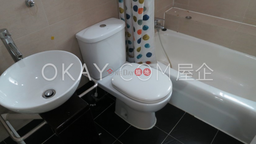 HK$ 51,000/ month Grand Deco Tower, Wan Chai District, Tasteful 4 bedroom on high floor | Rental