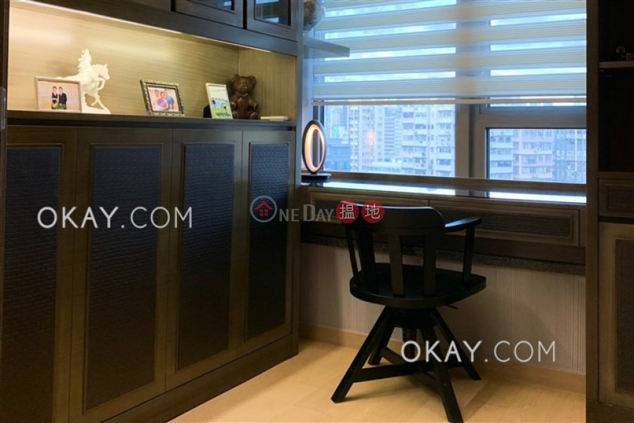 HK$ 33,000/ month, The Austin, Yau Tsim Mong, Popular 2 bedroom with balcony | Rental